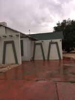 818 S Avenue A, Unit 818 in Portales, NM - Building Photo