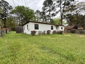 605 Waggoner St in Longview, TX - Building Photo