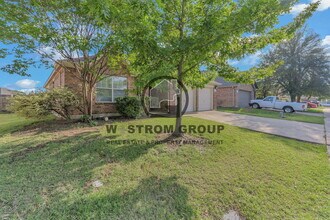 1225 Roping Reins Way in Haslet, TX - Foto de edificio - Building Photo