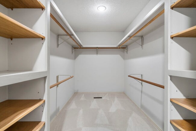 30 Kensington Dr in Bella Vista, AR - Building Photo - Building Photo