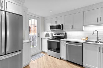 15 Signal Hill Rd in St John's, NL - Building Photo - Building Photo