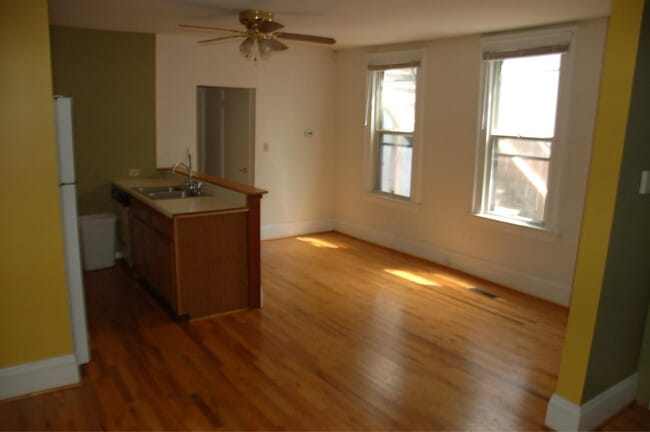 3 W Hollister St, Unit 1 in Cincinnati, OH - Foto de edificio - Building Photo