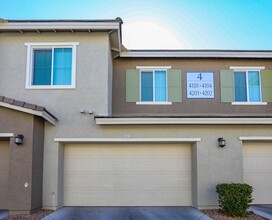 965 Nevada State Dr in Henderson, NV - Building Photo - Building Photo