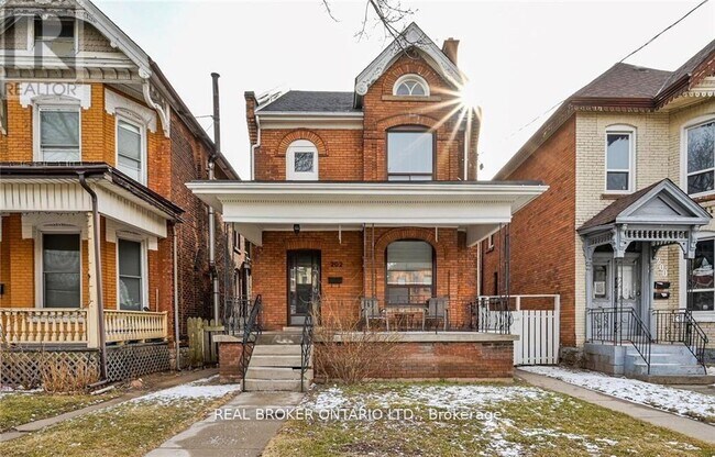 property at 202 Victoria Ave N