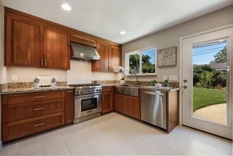 2832 Ramona Ct in Santa Clara, CA - Foto de edificio - Building Photo