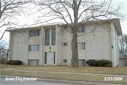 2609 Ferndale Ave in Ames, IA - Foto de edificio