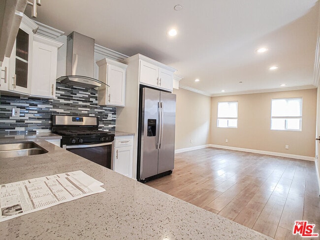 965 N Wilton Pl in Los Angeles, CA - Building Photo - Building Photo