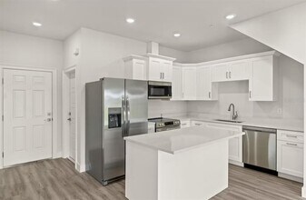 14987 SUNSET EVE Loop in Ft. Myers, FL - Building Photo - Building Photo