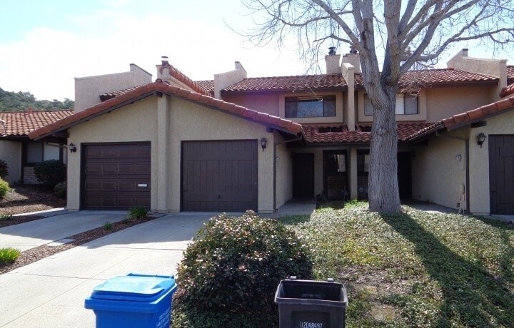 1157 Clevenger Dr in Arroyo Grande, CA - Building Photo