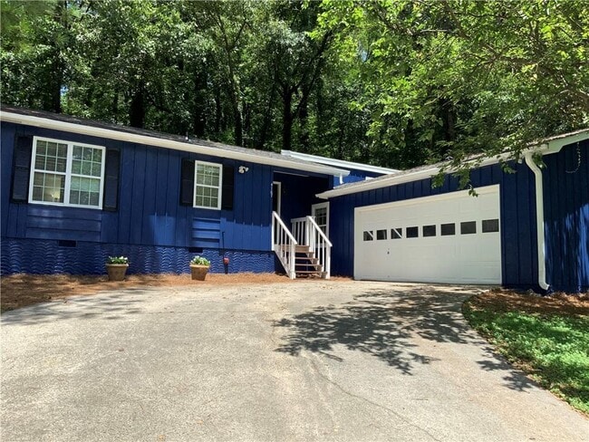 property at 4167 Oak Ferry Dr NE