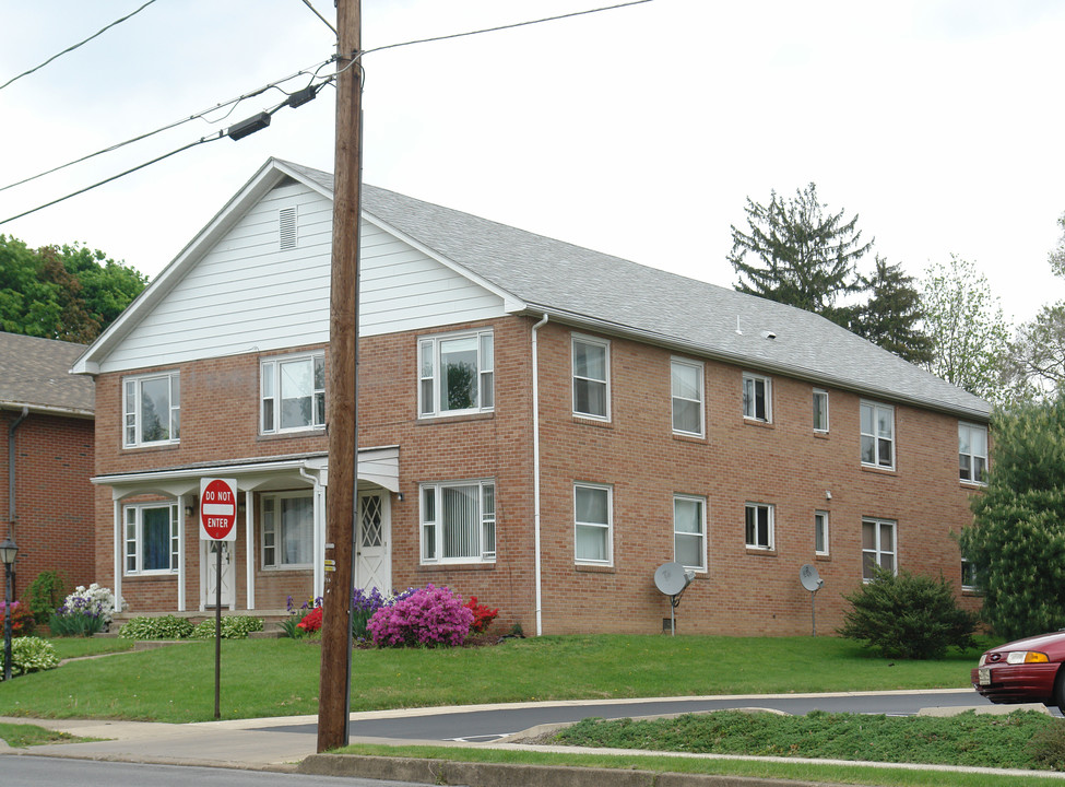 405 S High St in Selinsgrove, PA - Building Photo