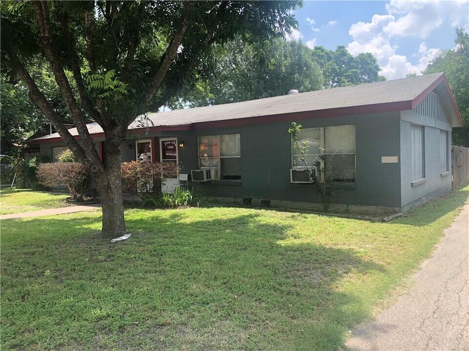7005 Guadalupe St in Austin, TX - Building Photo