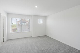 137 Desert Hare Dr in Jarrell, TX - Building Photo - Building Photo