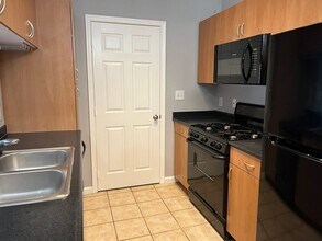 13506 Derry Glen Ct in Germantown, MD - Building Photo - Building Photo