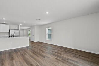 17394 Whiskey Crk Trl in Parrish, FL - Building Photo - Building Photo