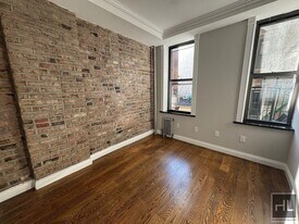 Mulberry Street, Unit 2F in New York, NY - Building Photo