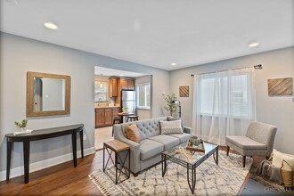 8345 Cherry Ln in Cincinnati, OH - Foto de edificio - Building Photo