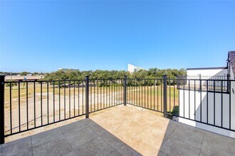 2930 El Fenice Ln in Houston, TX - Building Photo - Building Photo