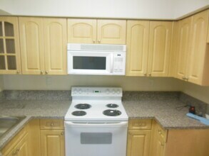 8255 SW 152nd Ave, Unit E-415 in Miami, FL - Foto de edificio - Building Photo