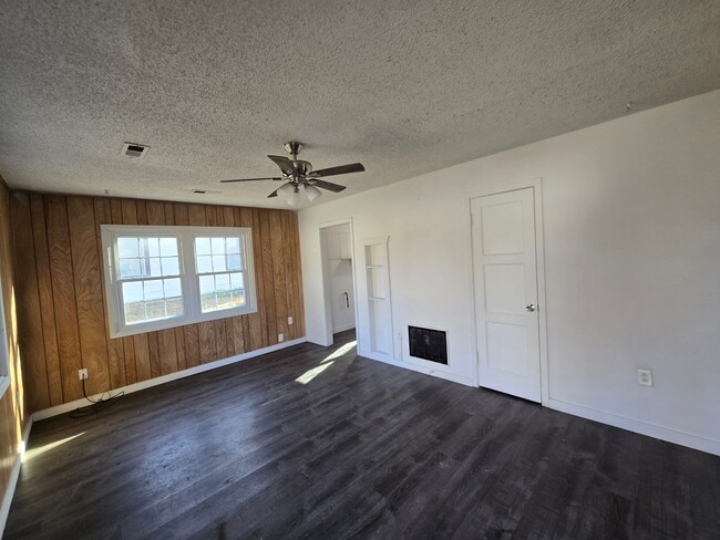 315 SE 34th St in Topeka, KS - Building Photo - Building Photo