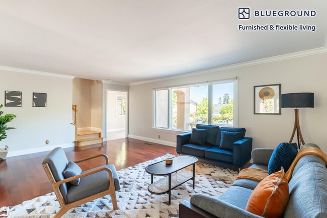 property at 120 Belvue Dr