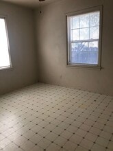 1306 Canal Farm Ln in Los Banos, CA - Building Photo - Building Photo