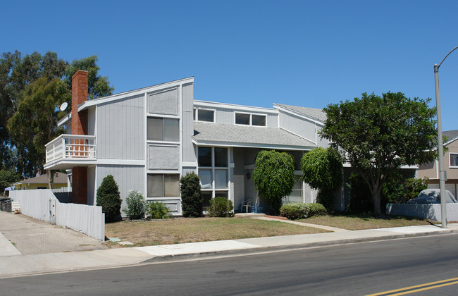 16681 Green St in Huntington Beach, CA - Building Photo - Building Photo