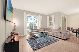 8935 Stinger Dr in Davenport, FL - Building Photo - Building Photo