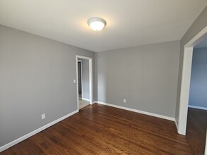 135 Hillcrest Rd in Bridgeport, CT - Building Photo - Building Photo