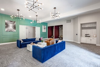 Annex on the Square in Cedar Rapids, IA - Building Photo - Building Photo