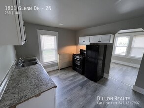 1801 Glenn Dr in North Chicago, IL - Building Photo - Building Photo