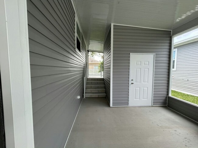 1335 Fleming Ave in Ormond Beach, FL - Building Photo - Building Photo