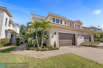 5928 Brookfield Cir in Fort Lauderdale, FL - Building Photo - Building Photo