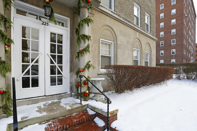 King Edward Annex in Pittsburgh, PA - Building Photo - Building Photo