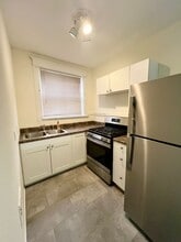 911 St Rita Ave in Clayton, MO - Building Photo - Building Photo