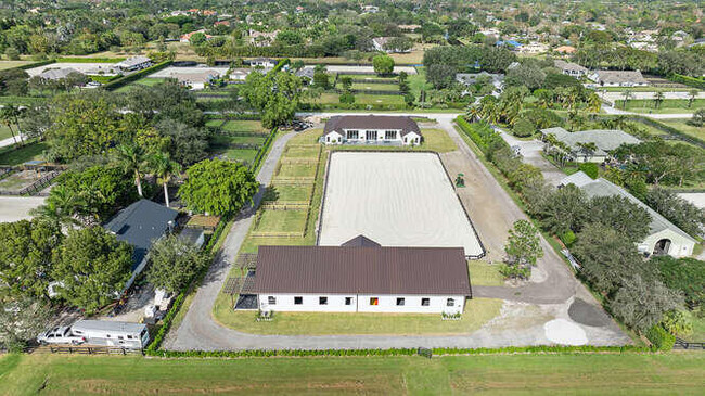 2889 Appaloosa Trail in Wellington, FL - Building Photo - Building Photo