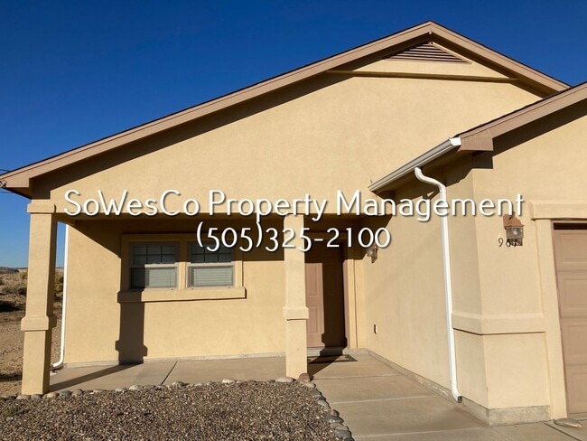 961 Katherine Ave in Farmington, NM - Foto de edificio - Building Photo