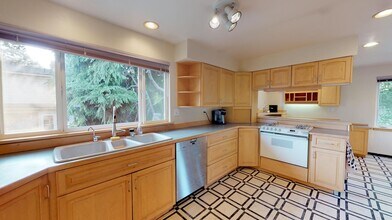 510 N 87th St in Seattle, WA - Building Photo - Building Photo