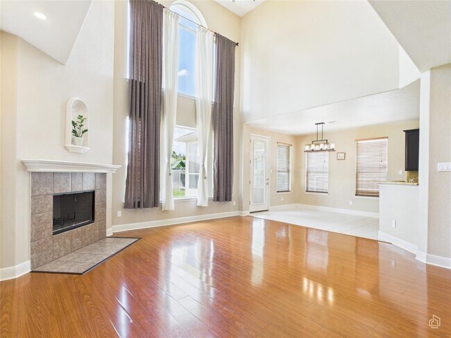 property at 2504 Alexander Ct