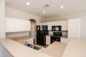 12750 W Merrell St in Avondale, AZ - Building Photo - Building Photo