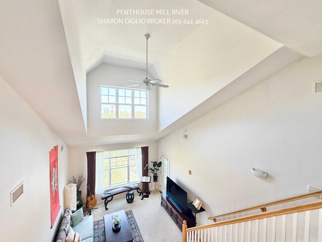 property at 35 W Broad St