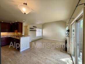 2657 Kentworth Way in Santa Clara, CA - Foto de edificio - Building Photo