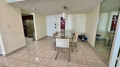 1623 Collins Ave in Miami Beach, FL - Building Photo - Building Photo