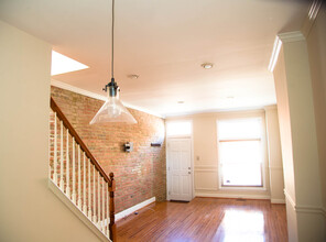 322 S Robinson St in Baltimore, MD - Building Photo - Building Photo