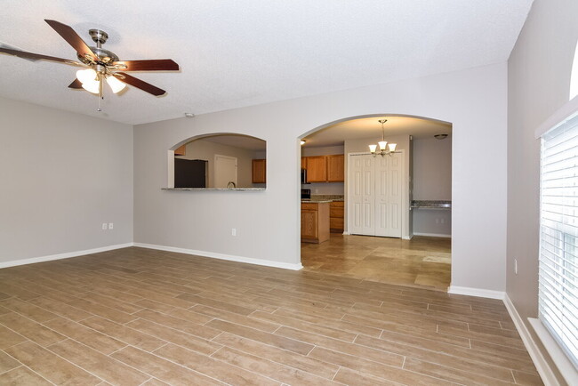 30314 Pongo Way in Wesley Chapel, FL - Building Photo - Building Photo