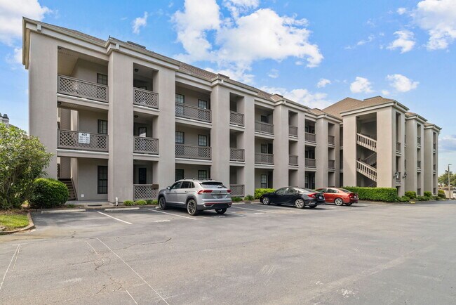 401 Harbour Point in Virginia Beach, VA - Building Photo - Building Photo
