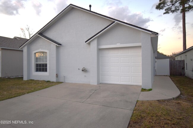 7275 Lawn Tennis Ln in Jacksonville, FL - Building Photo - Building Photo