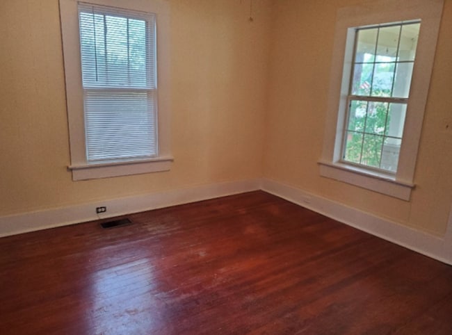 1110 Mimosa Dr in Oxford, MS - Building Photo - Building Photo