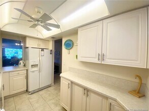 974 NW Spruce Ridge Dr in Stuart, FL - Building Photo - Building Photo