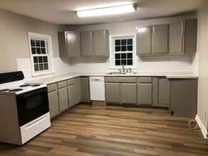345 Sportsman Dr in Salisbury, NC - Building Photo - Building Photo